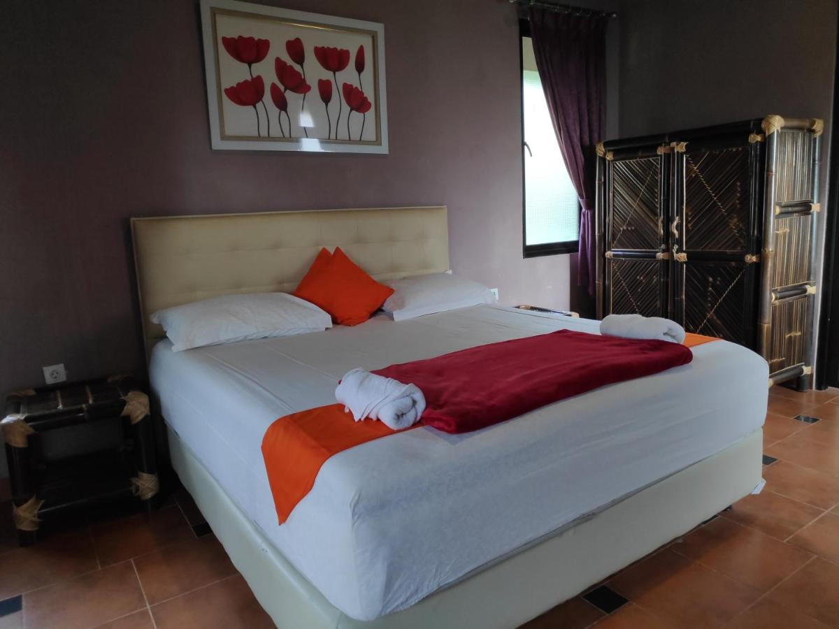 Degung Hillside Hotell Bogor Eksteriør bilde