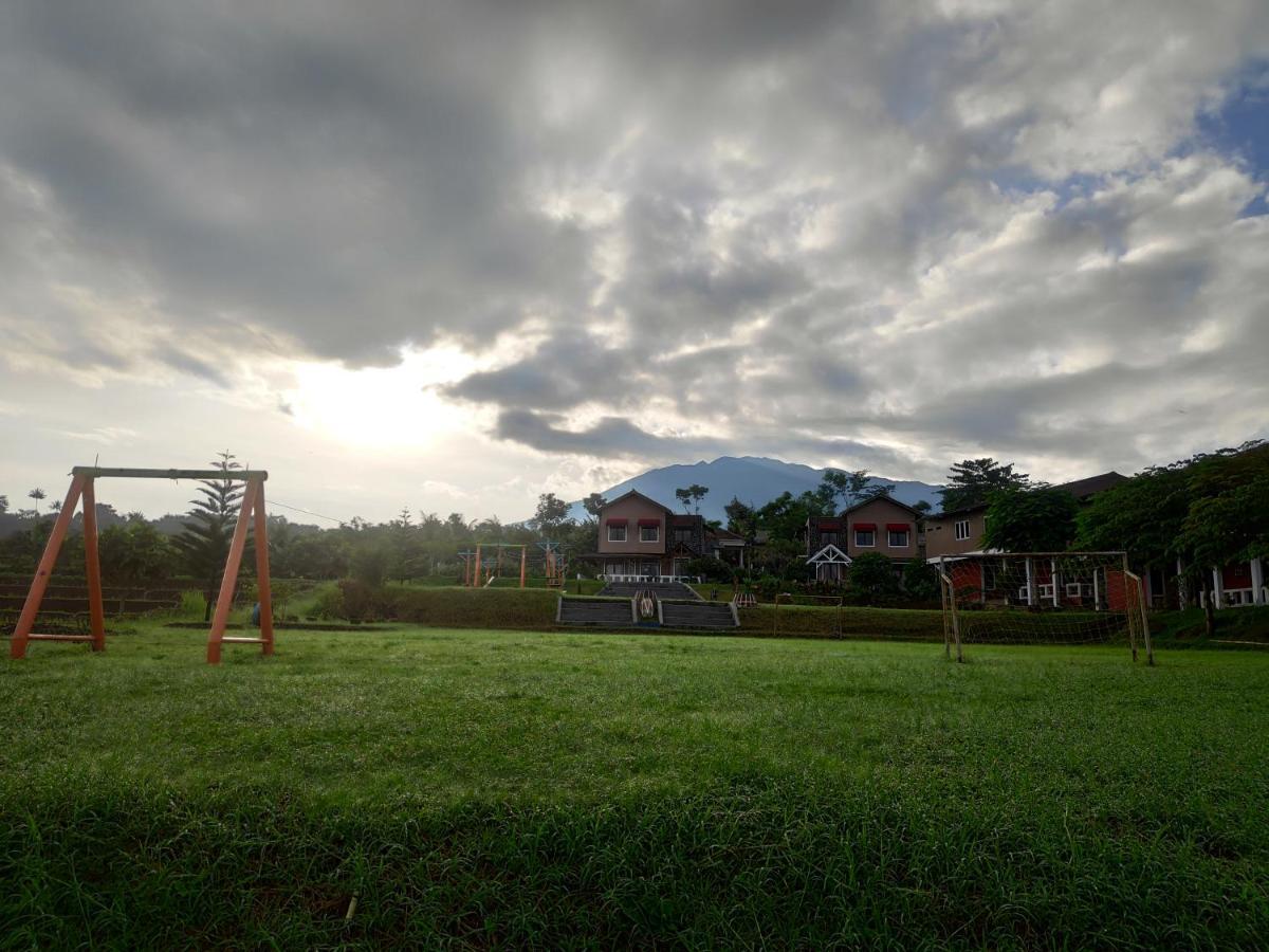 Degung Hillside Hotell Bogor Eksteriør bilde